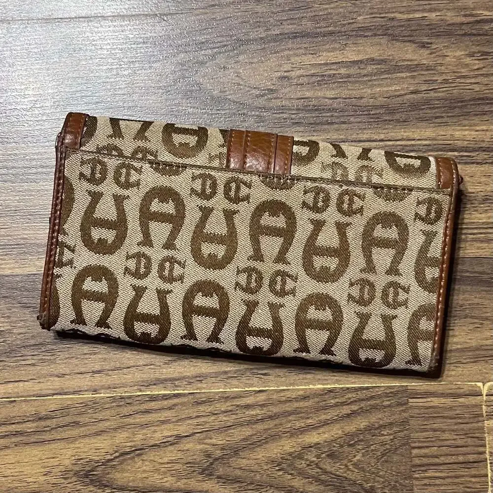 Etienne Aigner Wallet
